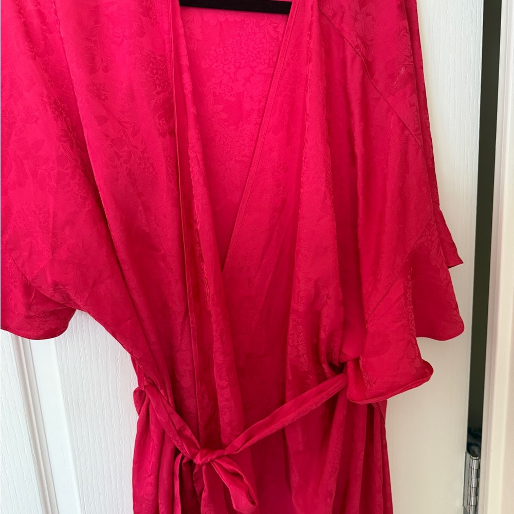 Satin Floral Wrap Robe in Vibrant Pink